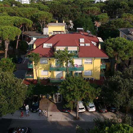 Villa Lucilla Lignano Sabbiadoro Exterior photo